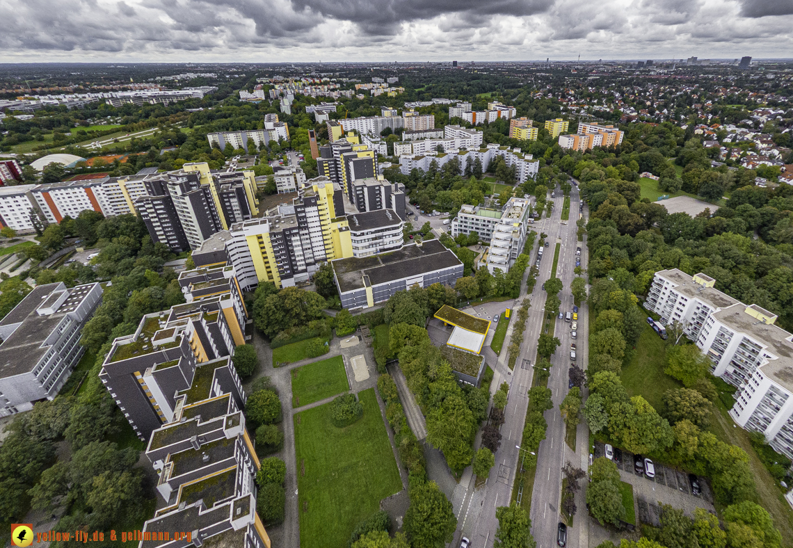 13.09.2024 - das Marx-Zentrum und Wohnanlage am Karl-Marx-Ring 52-62