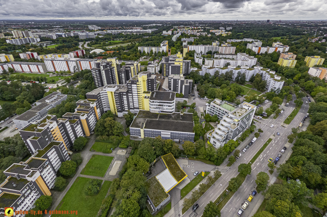 13.09.2024 - das Marx-Zentrum und Wohnanlage am Karl-Marx-Ring 52-62