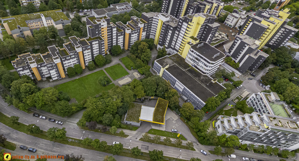 13.09.2024 - das Marx-Zentrum und Wohnanlage am Karl-Marx-Ring 52-62