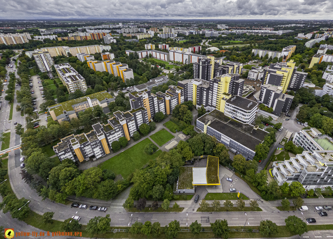 13.09.2024 - das Marx-Zentrum und Wohnanlage am Karl-Marx-Ring 52-62