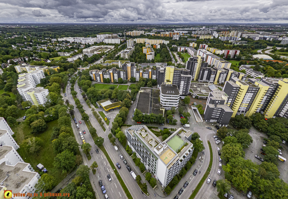 13.09.2024 - das Marx-Zentrum und Wohnanlage am Karl-Marx-Ring 52-62