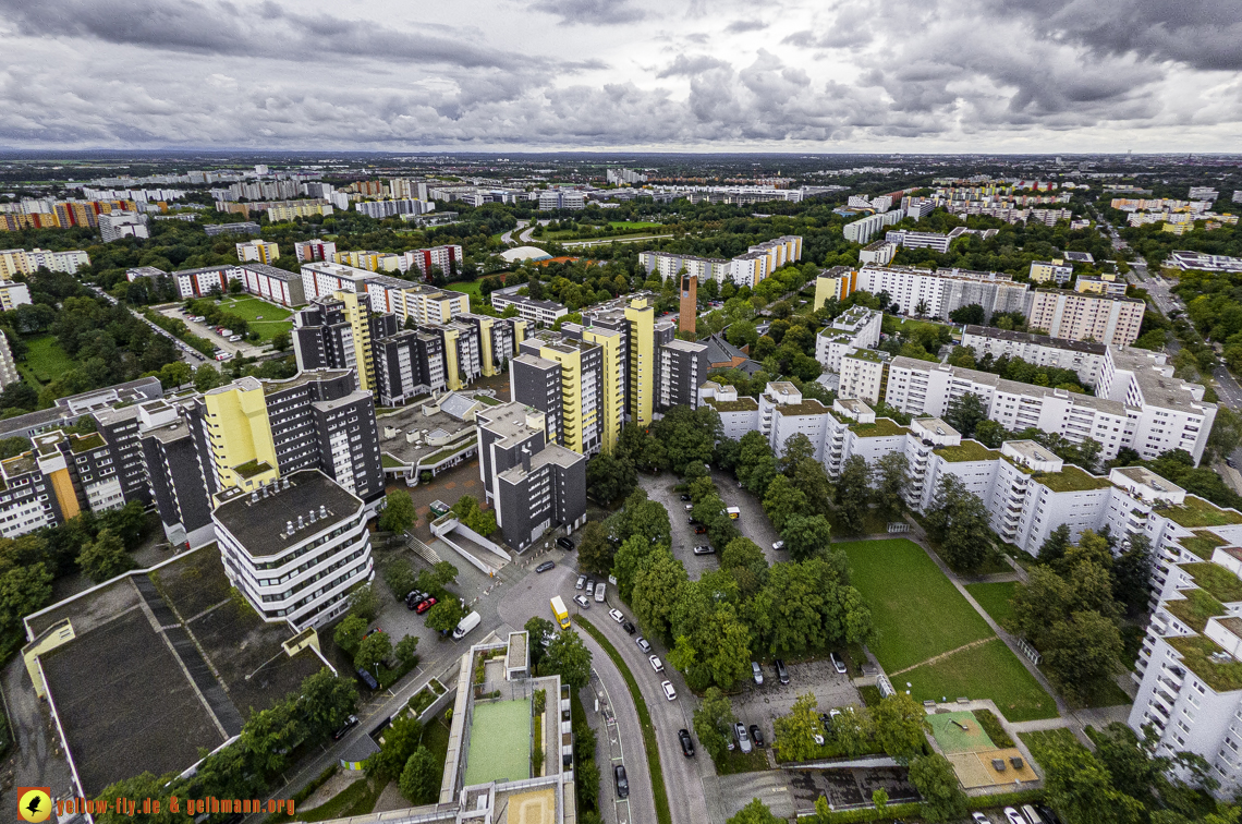 13.09.2024 - das Marx-Zentrum und Wohnanlage am Karl-Marx-Ring 52-62