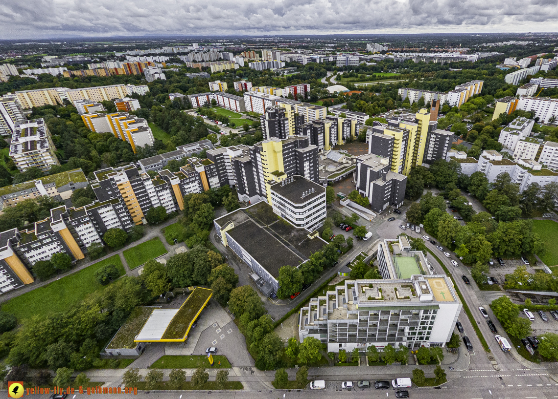 13.09.2024 - das Marx-Zentrum und Wohnanlage am Karl-Marx-Ring 52-62