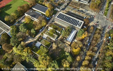 29:10:2014 - Abriss des alten Kindergartens an der Heinrich-Wieland-Straße in Neuperlach