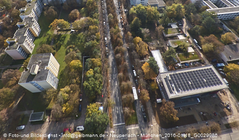 29:10:2014 - Abriss des alten Kindergartens an der Heinrich-Wieland-Straße in Neuperlach