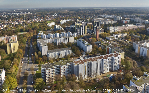 29.10.2024 - Marx-Zentrum, Studentenwohnheim, Wohnanlage Karl-Marx-Ring 52-62, KMR 53-57c Umgebung