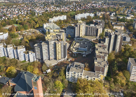 29.10.2024 - Marx-Zentrum, Studentenwohnheim, Wohnanlage Karl-Marx-Ring 52-62, KMR 53-57c Umgebung