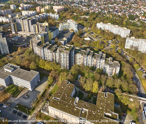 29.10.2024 - Marx-Zentrum, Studentenwohnheim, Wohnanlage Karl-Marx-Ring 52-62, KMR 53-57c Umgebung