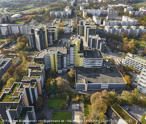 29.10.2024 - Marx-Zentrum, Studentenwohnheim, Wohnanlage Karl-Marx-Ring 52-62, KMR 53-57c Umgebung