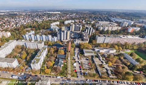 29.10.2024 - Marx-Zentrum, Studentenwohnheim, Wohnanlage Karl-Marx-Ring 52-62, KMR 53-57c Umgebung