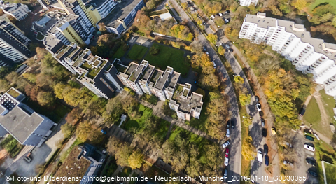 29.10.2024 - Marx-Zentrum, Studentenwohnheim, Wohnanlage Karl-Marx-Ring 52-62, KMR 53-57c Umgebung