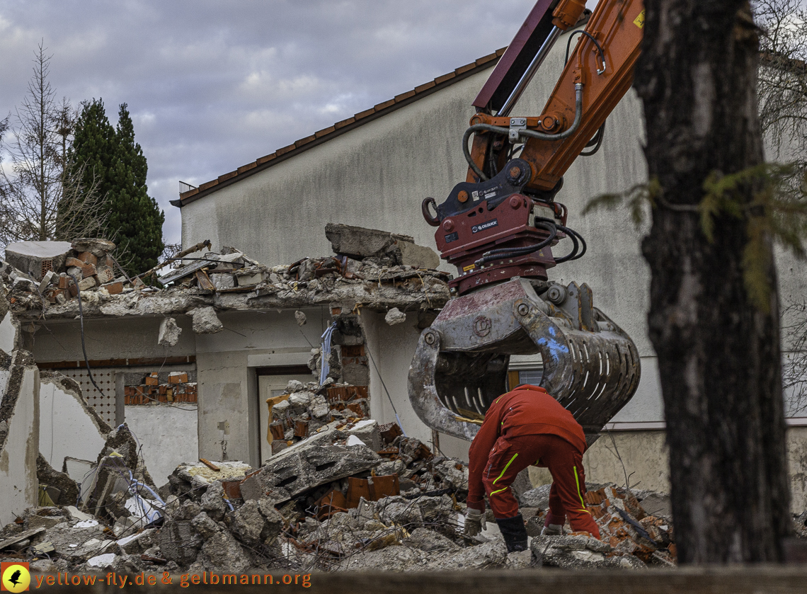 26.11.2024 - Baustelle in der Niederalmstraße Ecke Hugo-Lang-Bogen in Neuperlach