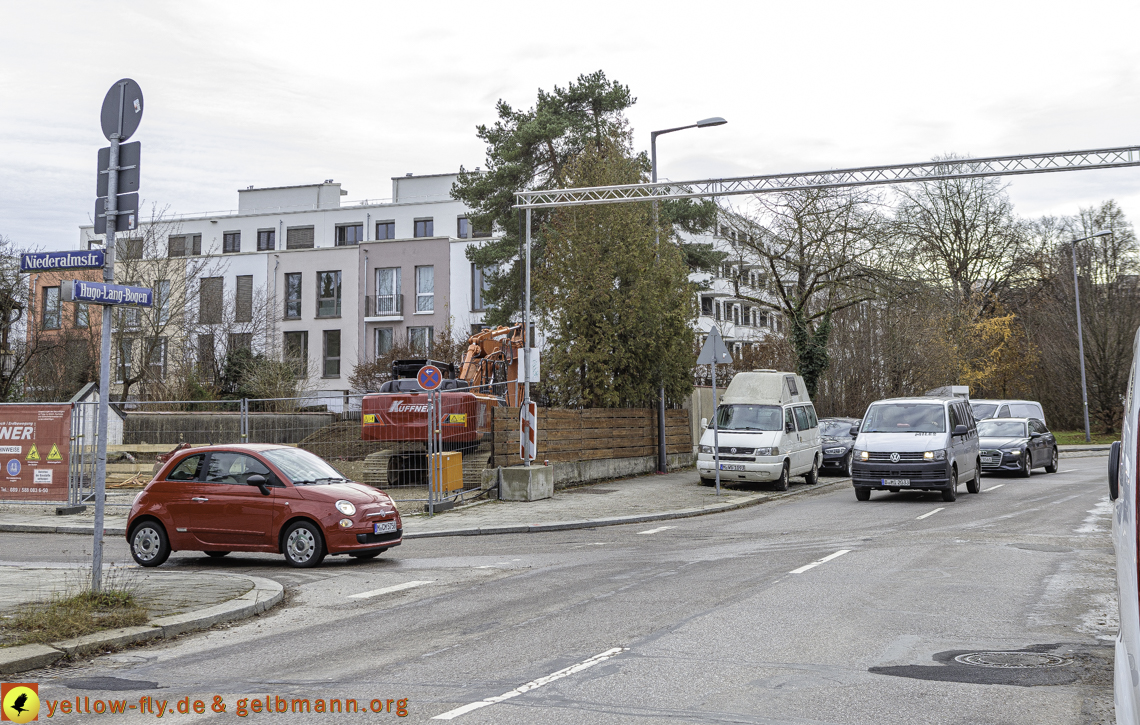 07.12.2024 - Baustelle in der Niederalmstraße Ecke Hugo-Lang-Bogen in Neuperlach