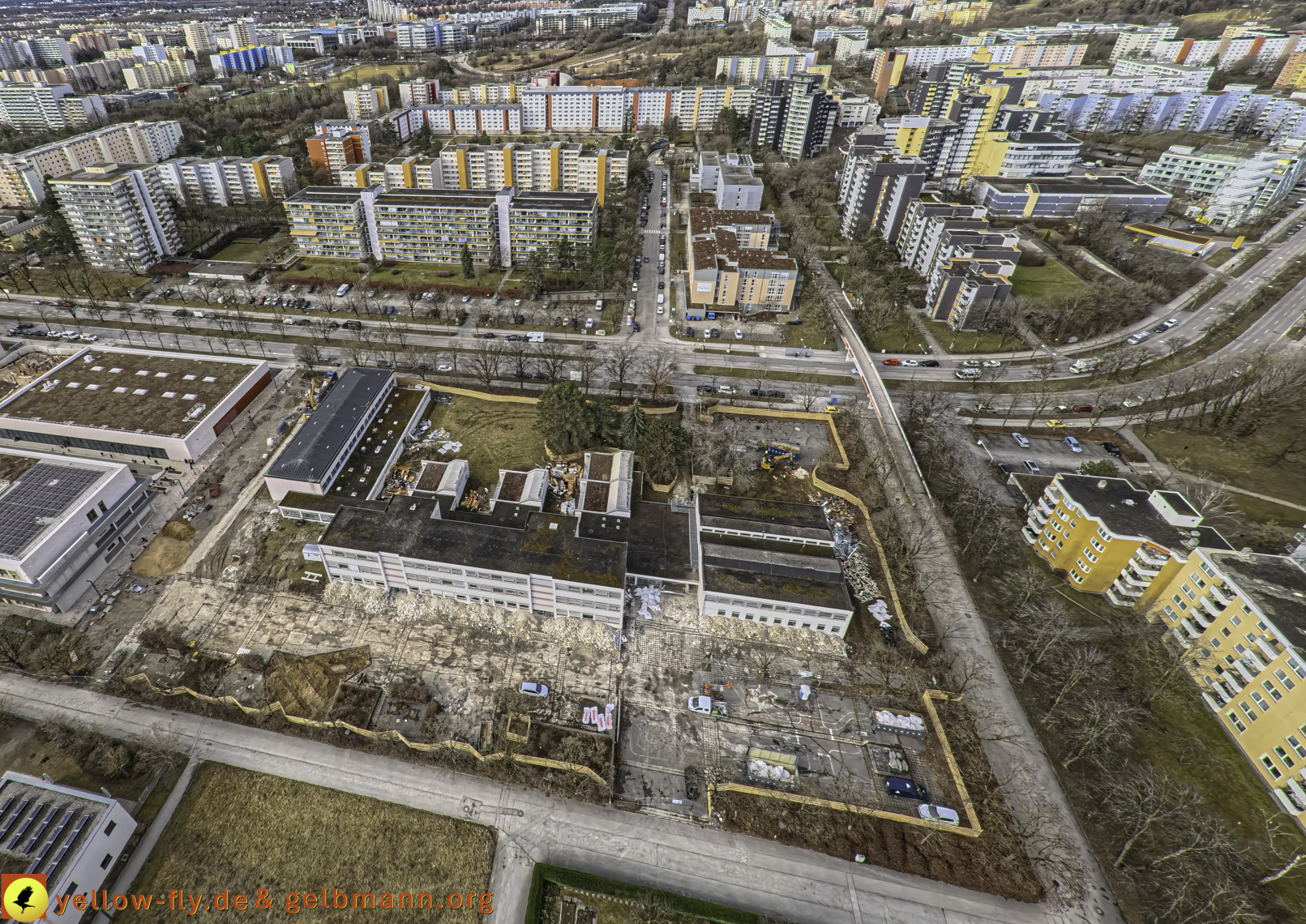 27.02.2025 - Abriss der Grundschule am Karl-Marx-Ring in Neuperlach