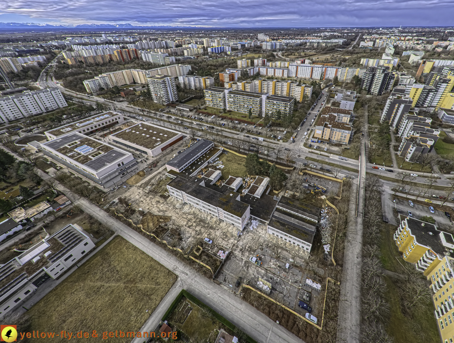 27.02.2025 - Abriss der Grundschule am Karl-Marx-Ring in Neuperlach