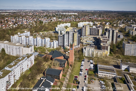 07.04.2025 - Marx-Zentrum, Studentenwohnheim, Wohnanlage Karl-Marx-Ring 52-62, KMR 53-57c Umgebung