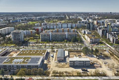 08.04.2025 - Marx-Zentrum, Studentenwohnheim, Wohnanlage Karl-Marx-Ring 52-62, KMR 53-57c Umgebung
