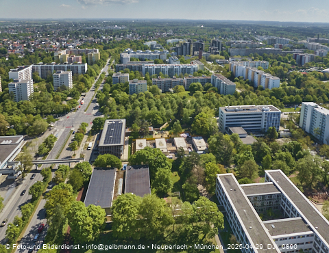 29.04.2025 - Abrissbaustelle Kindergarten an der Heinrich-Wieland-Strasse in Neuperlach