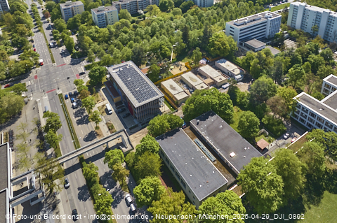 29.04.2025 - Abrissbaustelle Kindergarten an der Heinrich-Wieland-Strasse in Neuperlach