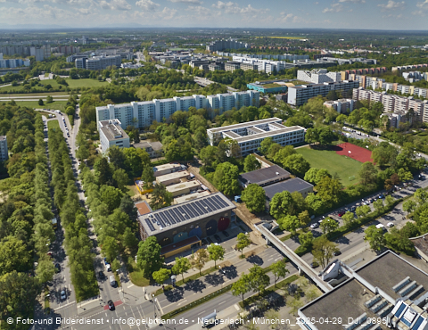 29.04.2025 - Abrissbaustelle Kindergarten an der Heinrich-Wieland-Strasse in Neuperlach