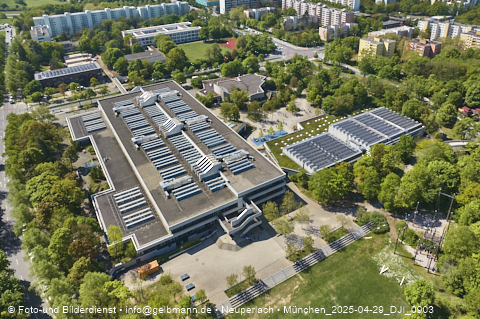 29.04.2025 - Abrissbaustelle Kindergarten an der Heinrich-Wieland-Strasse in Neuperlach