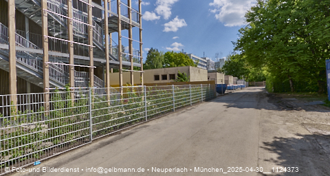 30.04.2025 - Abrissbaustelle Kindergarten an der Heinrich-Wieland-Strasse in Neuperlach