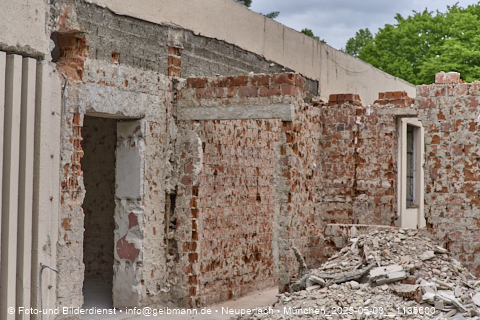 05.05.2025 - Abrissbaustelle Kindergarten an der Heinrich-Wieland-Strasse in Neuperlach