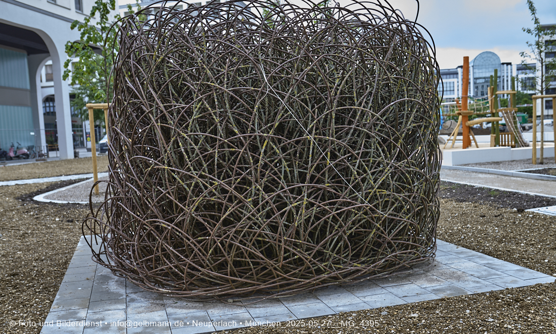 27.05.2025 - Bauarbeiten an den Freiflächen vom Perlach Plaza 