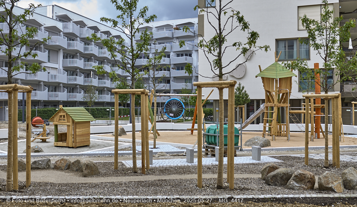 27.05.2025 - Bauarbeiten an den Freiflächen vom Perlach Plaza 