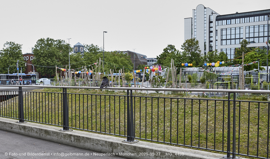 27.05.2025 - Bauarbeiten an den Freiflächen vom Perlach Plaza 