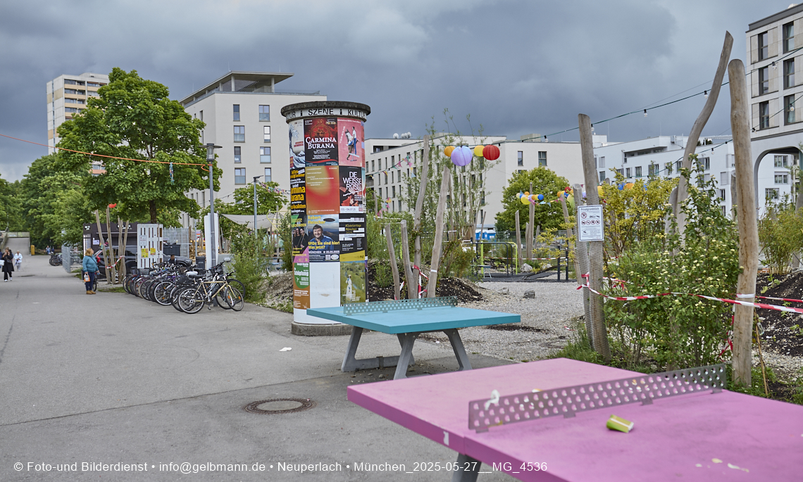 27.05.2025 - Bauarbeiten an den Freiflächen vom Perlach Plaza 