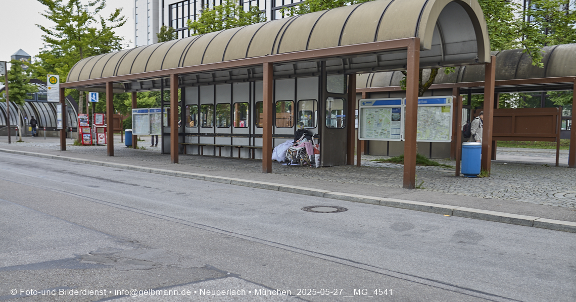 27.05.2025 - Bauarbeiten an den Freiflächen vom Perlach Plaza 