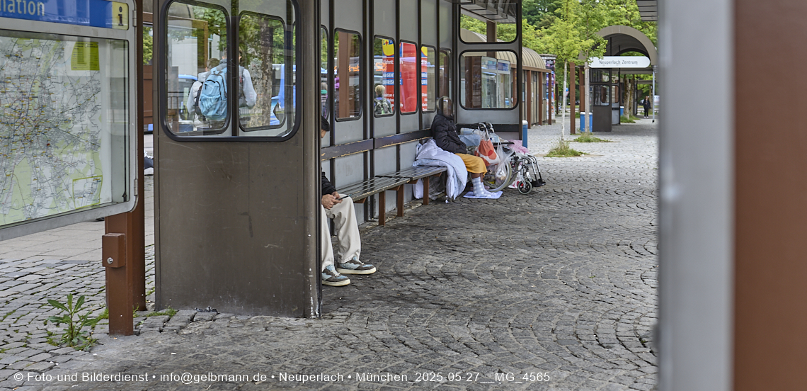27.05.2025 - Bauarbeiten an den Freiflächen vom Perlach Plaza 