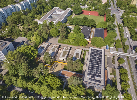 30.05.2025 - Abrissbaustelle Kindergarten an der Heinrich-Wieland-Strasse in Neuperlach