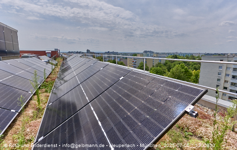 05.07.2025 - Dachbegehung mit der Münchner Wohnen am Karl-Marx-Ring 11-21 in Neuperlach