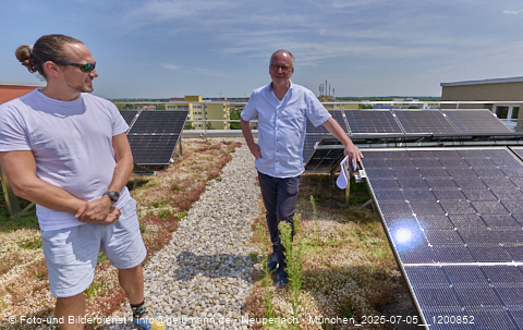 05.07.2025 - Dachbegehung mit der Münchner Wohnen am Karl-Marx-Ring 11-21 in Neuperlach
