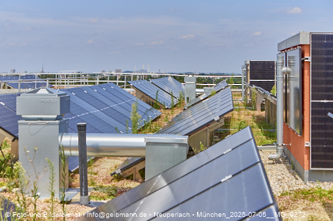 05.07.2025 - Dachbegehung mit der Münchner Wohnen am Karl-Marx-Ring 11-21 in Neuperlach