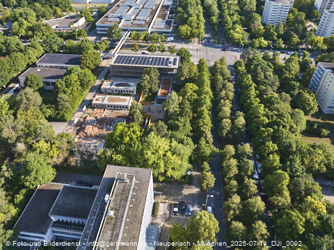 14.07.2025 - Abrissarbeiten des alten Kindergartens an der Heinrich-Wieland-Straße 3 in Neuperlach