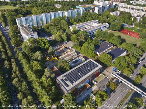 14.07.2025 - Abrissarbeiten des alten Kindergartens an der Heinrich-Wieland-Straße 3 in Neuperlach