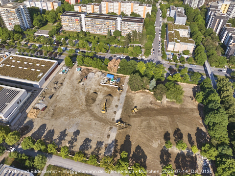 14.07.2025 - Baustelle zur Grundschule am Karl-Marx-Ring in Neuperlach
