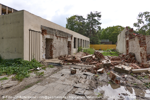 17.07.2025 - Abrissbaustelle Kindergarten an der Heinrich-Wieland-Strasse in Neuperlach