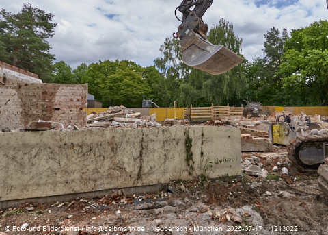17.07.2025 - Abrissbaustelle Kindergarten an der Heinrich-Wieland-Strasse in Neuperlach