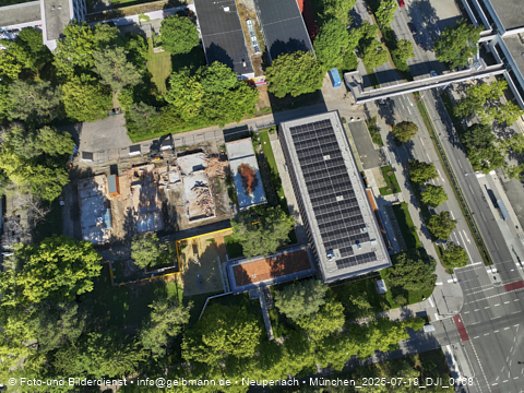 19.07.2022 - Abriss des alten Kindergartens an der Heinrich-Wieland-Straße in Neuperlach