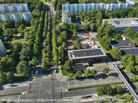 19.07.2022 - Abriss des alten Kindergartens an der Heinrich-Wieland-Straße in Neuperlach
