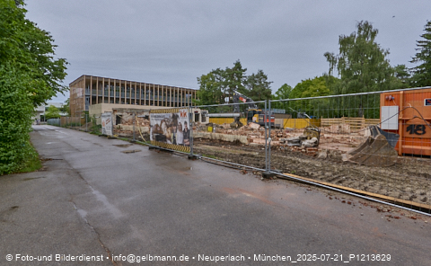 21.07.2025 - Abriss des alten Kindergartens in Neuperlach