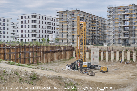 27.08.2025 - DEMOS-Baustelle und BayernHeim-Baustelle Alexiqauartier in Neuperlach