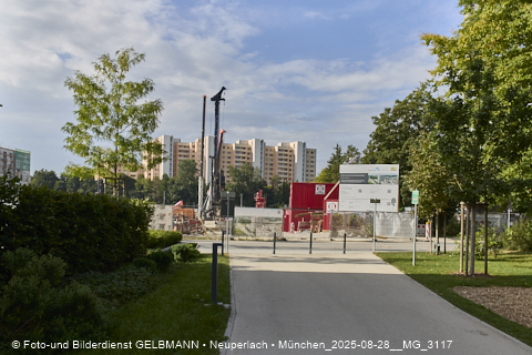 28.08.2025 - DEMOS-Baustelle und BayernHeim-Baustelle Alexiqauartier und BayernHeim in Neuperlach