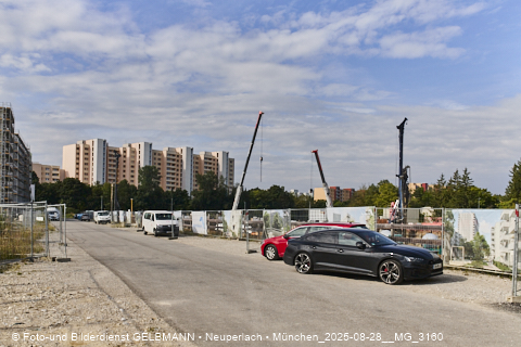 28.08.2025 - DEMOS-Baustelle und BayernHeim-Baustelle Alexiqauartier und BayernHeim in Neuperlach