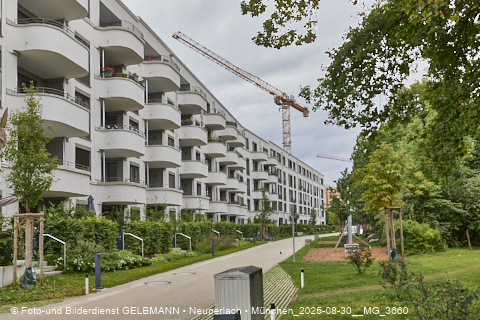 30.08.2025 - DEMOS-Baustelle und BayernHeim-Baustelle Alexiqauartier und BayernHeim in Neuperlach