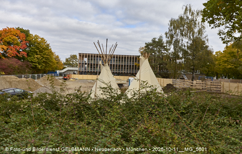 11.10.2025 - Indianerzelte für den Kinderspielplatz des neuen Haus für Kinder in Neuperlach